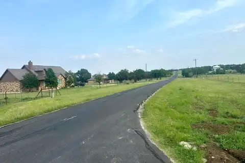 Double File, LIBERTY HILL, TX 78642