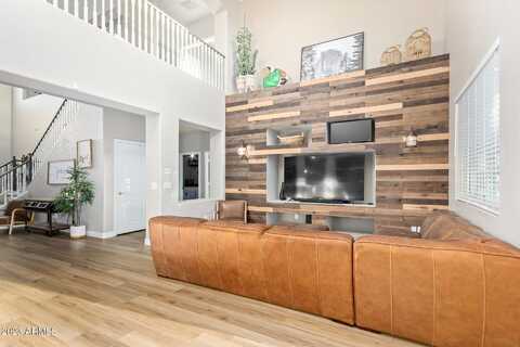 Honeysuckle, PEORIA, AZ 85383