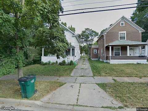 Hickory, LANSING, MI 48912