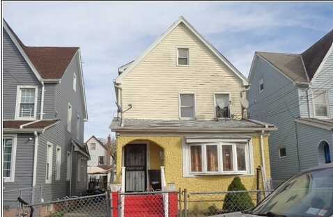 207Th, QUEENS VILLAGE, NY 11429