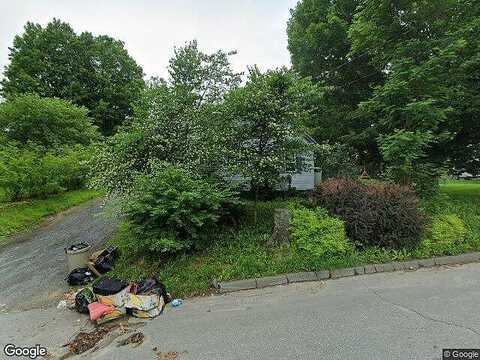 Hall St, NORTH ANSON, ME 04958