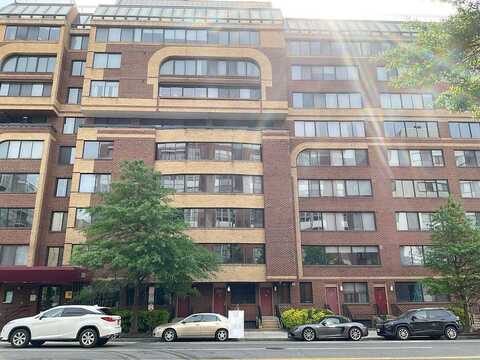 13Th Street Nw, Unit 414, Washington, DC 20005