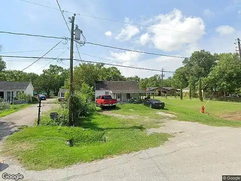 Avenue B, CHANNELVIEW, TX 77530
