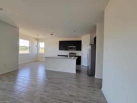 10Th, CAPE CORAL, FL 33909