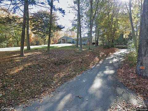 Cove, MOODUS, CT 06469