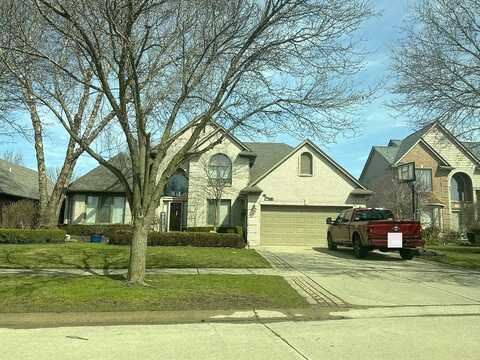 Ballantrae, MACOMB, MI 48044