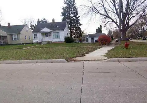 Pinecrest, TAYLOR, MI 48180