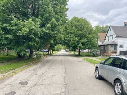 95Th, CLEVELAND, OH 44102