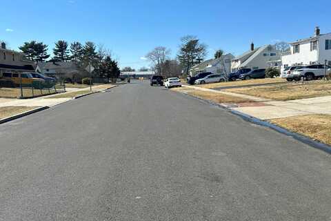 Whitewood, LEVITTOWN, PA 19057
