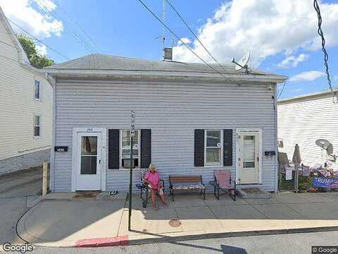 Winter St, HAGERSTOWN, MD 21740