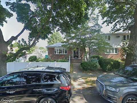 87Th, FLORAL PARK, NY 11001