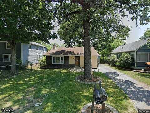 Maple, MUNDELEIN, IL 60060