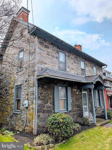 E Lincoln Highway E, Gordonville, PA 17529