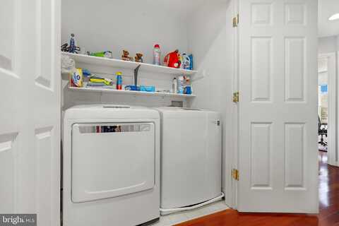 Frankfurt, WOODBRIDGE, VA 22191
