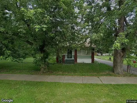Ellen, CLINTON TOWNSHIP, MI 48035