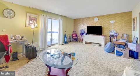 Glengyle Avenue 4C, Baltimore, MD 21215