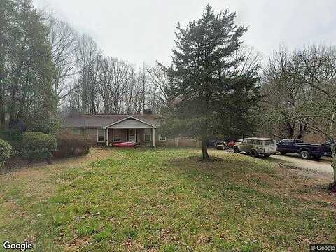 Vickie, DAWSONVILLE, GA 30534