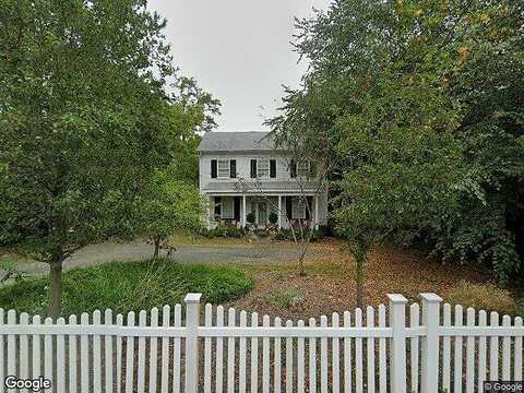 Locust Point, RUMSON, NJ 07760