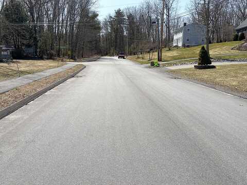 Cathedral Oaks, BIDDEFORD, ME 04005