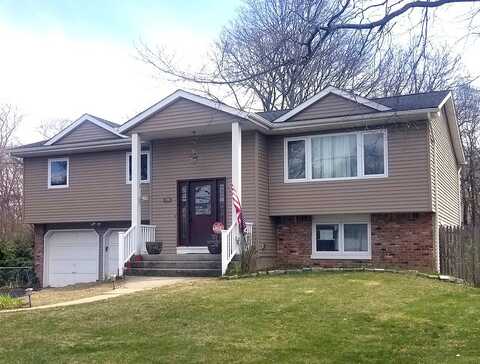 Village, HAUPPAUGE, NY 11788