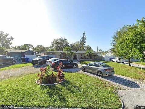 8Th, SAINT PETERSBURG, FL 33710