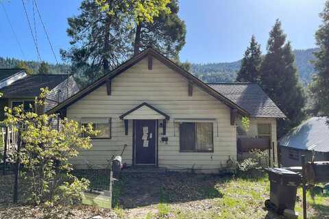 Castle, DUNSMUIR, CA 96025