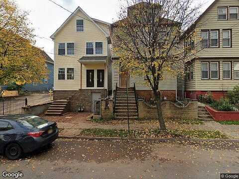Court, ELIZABETHPORT, NJ 07206
