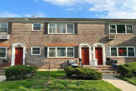68 -39 150Th St 326B, Flushing, NY 11367