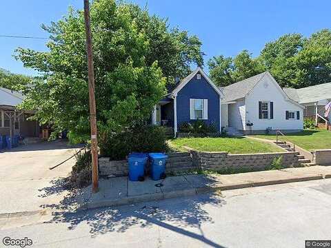 7Th, SAINT CHARLES, MO 63301