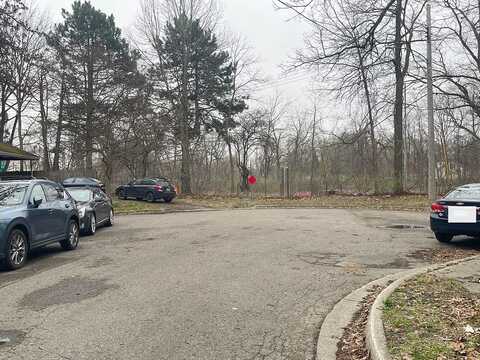 Leslie, LANSING, MI 48912