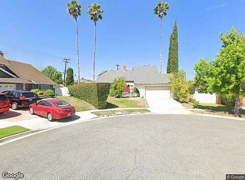 Karen, NEWBURY PARK, CA 91320