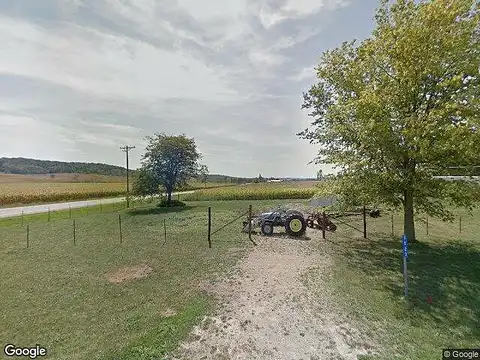 9715, 9823 E Parker Rd, Stockton, IL 61085