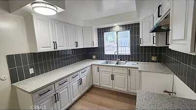 Builders Tract Cod, Los Angeles, CA 90044