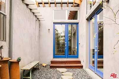Huntington Drive S And Edlof, Los Angeles, CA 90004