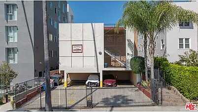 Lake Hollywood &Amp; Wonder Vie, Los Angeles, CA 90006