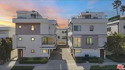 Melros, Los Angeles, CA 90038