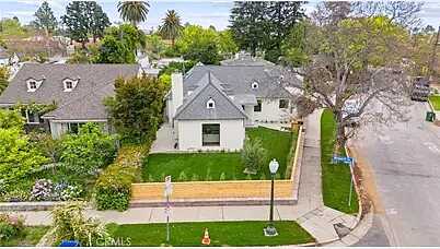 Mulholland D, Los Angeles, CA 90024