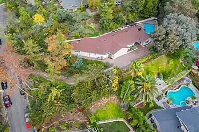 Oakwood And Heliotrop, Los Angeles, CA 90004