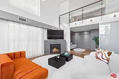 Tennessee And Kerwoo, Los Angeles, CA 90028