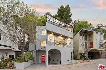 W. Olympic Blvd And Broadwa, Los Angeles, CA 90027