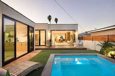 York Blv, Los Angeles, CA 90031