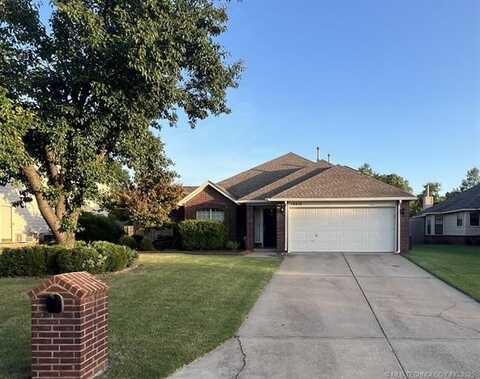 19416 E 38th Street S, Broken Arrow, OK 74014