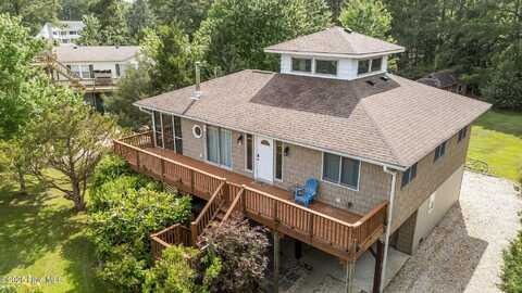 1005 Pirate Cove Circle, Oriental, NC 28571