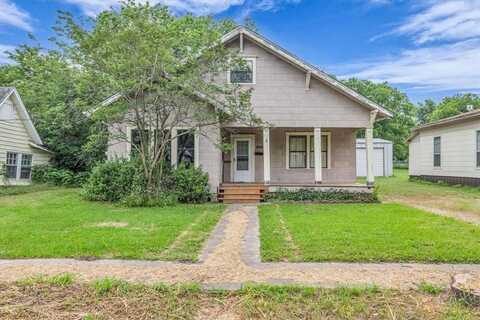 210 N Smyth Street, Mart, TX 76664