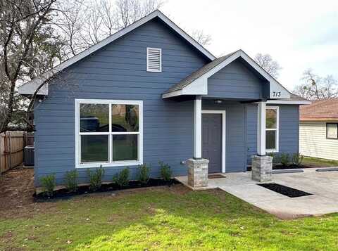 713 N Wood Street, Denton, TX 76209