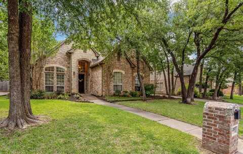 3608 Chateaux Lane, Hurst, TX 76054