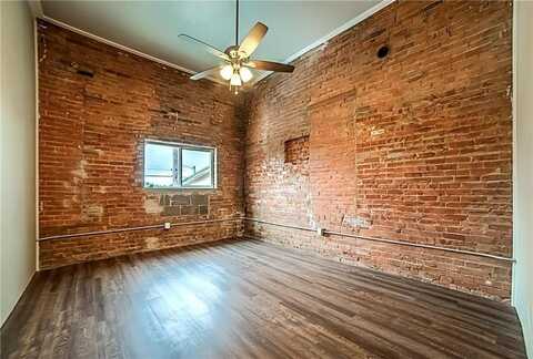 142 S Main Street, Van Alstyne, TX 75495