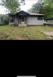 318 Beckham Street W, Sulphur Springs, TX 75482