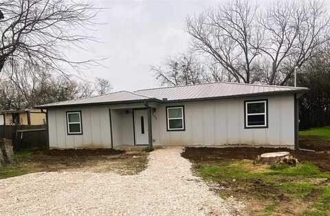 200 N Kerr Street, Blooming Grove, TX 76626