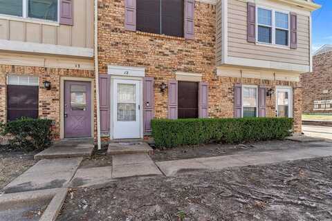 633 Carriagehouse Lane, Garland, TX 75040